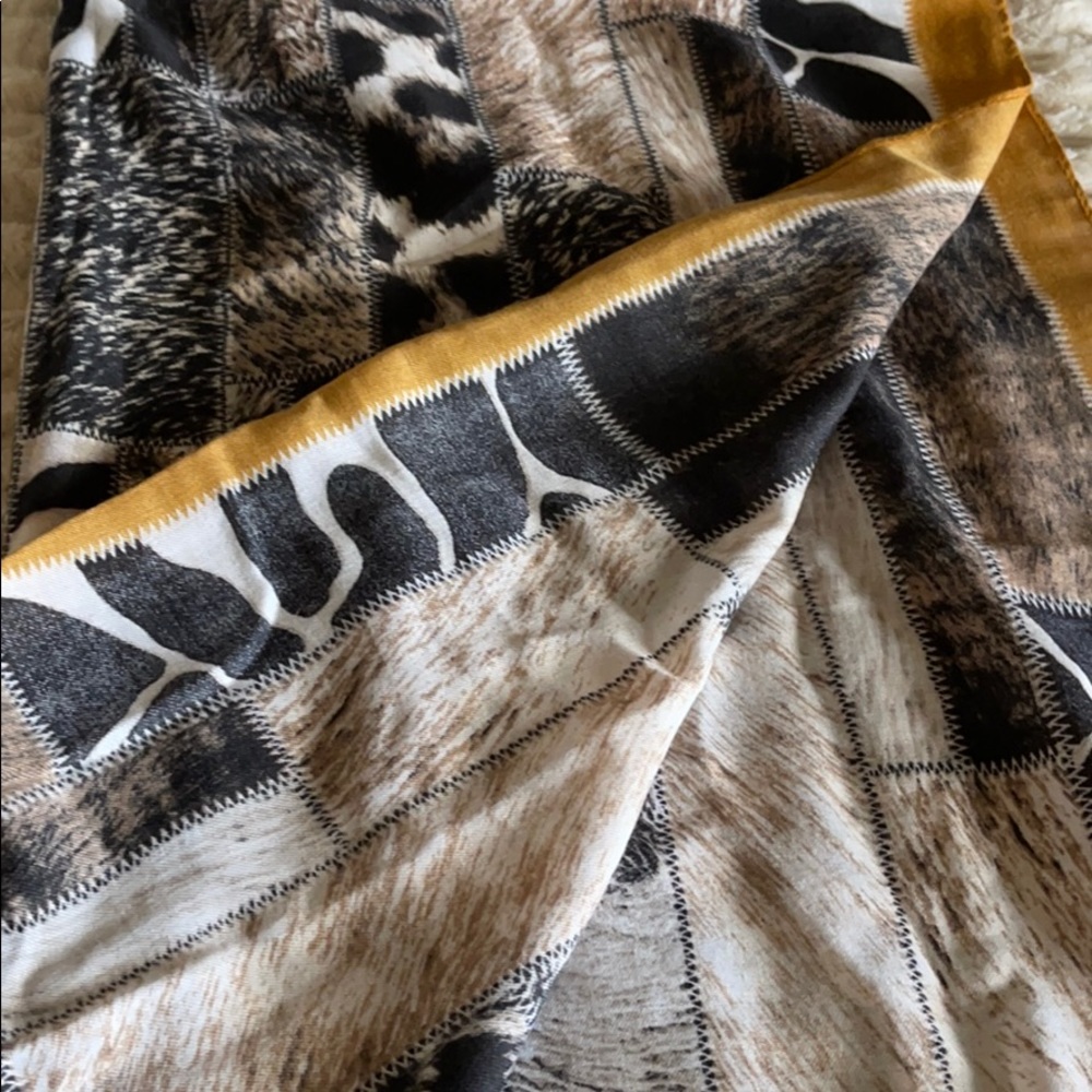 Scarf wrap - Picture 4 of 4